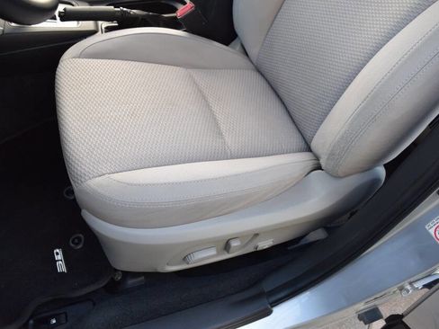 Used 2015 Subaru Forester 2.5i Premium w/ All-Weather Package AWD/4WD image 37