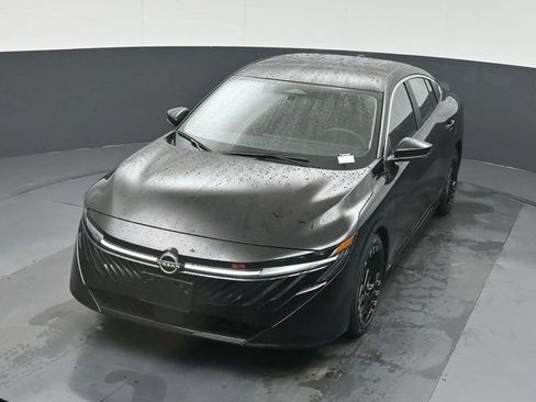 Used 2026 Nissan Sentra SR w/ Floor Mat Package FWD image 44