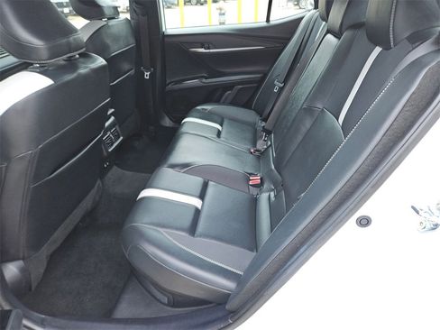 Used 2025 Toyota Camry SE image 27