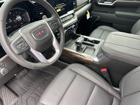 New 2026 GMC Sierra 1500 Elevation w/ Elevation Premium Package image 9