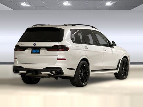 New 2026 BMW X7 xDrive40i w/ Executive Package image 8