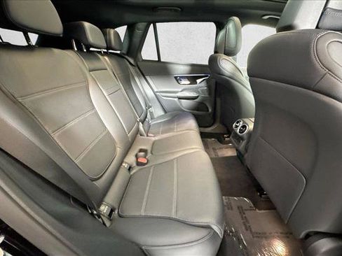 Used 2025 Mercedes-Benz GLC 300 image 26