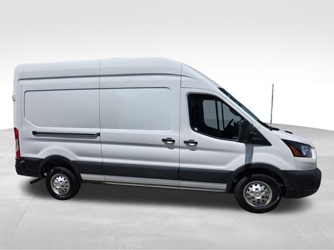 Used 2025 Ford Transit 250 148 High Roof AWD image 25