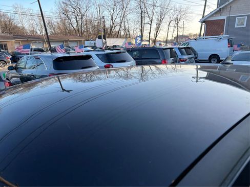 Used 2020 Ford Escape SE image 11