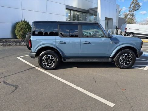 Used 2025 Ford Bronco Outer Banks image 8