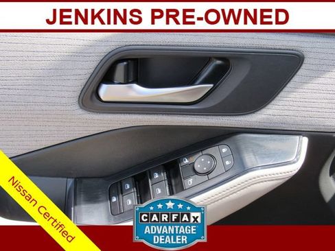 Certified 2023 Nissan Rogue SV FWD image 17
