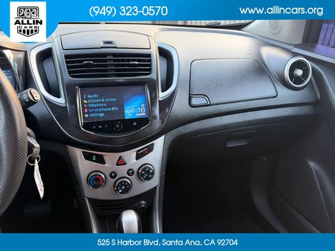 Used 2016 Chevrolet Trax LT FWD image 11