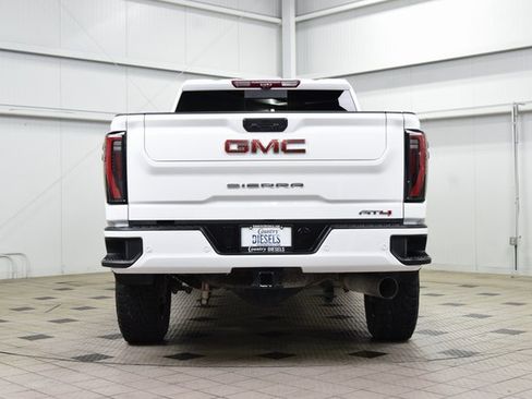 Used 2024 GMC Sierra 2500 AT4 w/ AT4 Premium Plus Package image 6