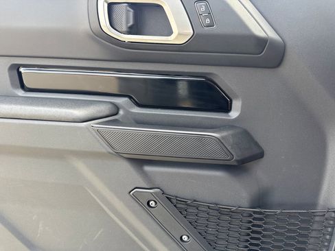 New 2026 Ford Bronco 2-Door image 27
