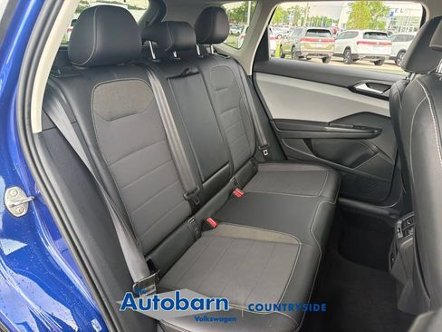Certified 2022 Volkswagen Taos SE FWD image 24