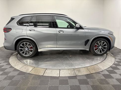 New 2026 BMW X5 xDrive50e w/ M Sport Package AWD/4WD image 17