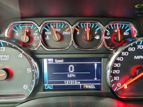 Used 2018 Chevrolet Tahoe LS w/ All-Season Package image 42