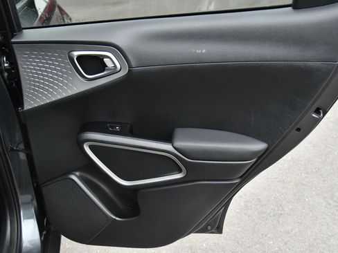 Used 2024 Kia Soul LX w/ Option Group 015 image 33