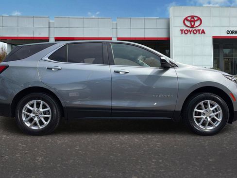 Used 2024 Chevrolet Equinox LT AWD/4WD image 3