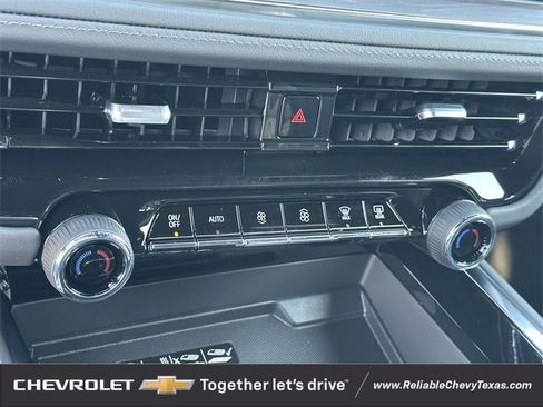 New 2026 Chevrolet Suburban LT w/ Comfort Package image 19