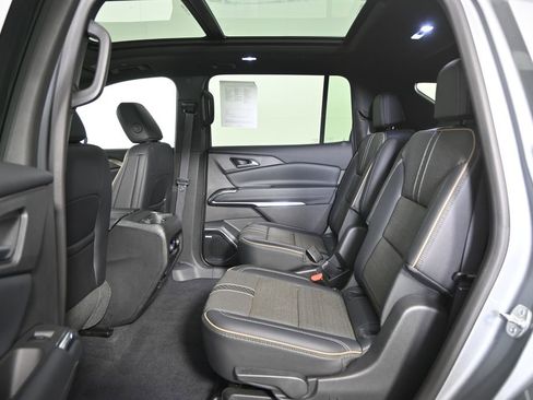 Used 2025 Chevrolet Traverse High Country w/ LPO, Floor Liner Package image 19