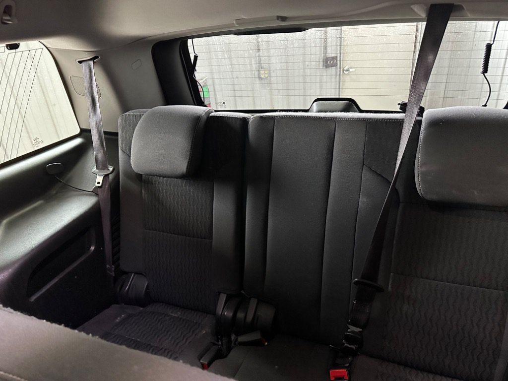 Used 2015 GMC Yukon SLE w/ Convenience Package RWD image 7