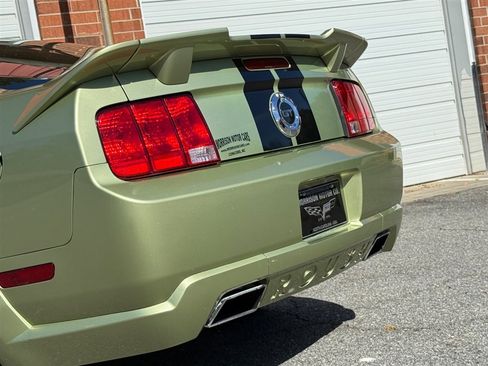 Used 2005 Ford Mustang GT Premium image 20