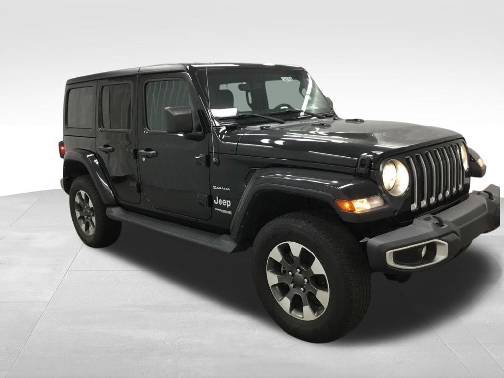 Used 2022 Jeep Wrangler Unlimited Sahara w/ Cold Weather Group AWD/4WD image 4