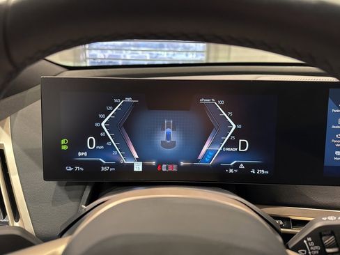 Used 2026 BMW iX xDrive60 w/ Premium Package image 25