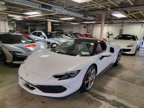 Used 2024 Ferrari 296 GTS RWD image 3