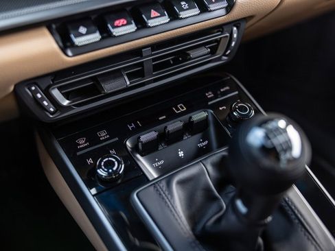 Used 2024 Porsche 911 Carrera S image 30