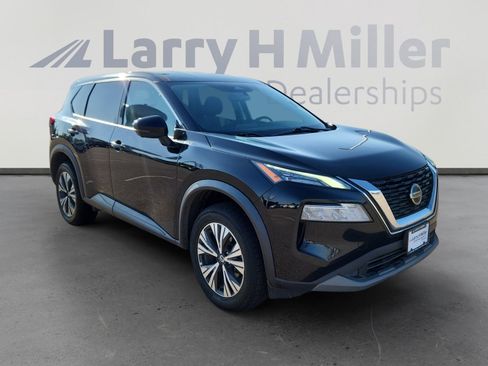 Used 2021 Nissan Rogue SV image 8