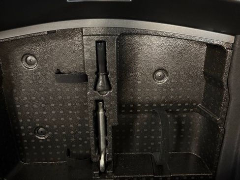 Used 2025 Cadillac CT5 V image 31