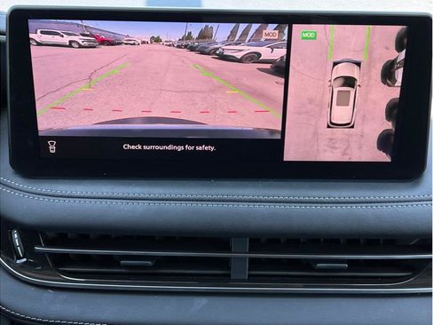 Used 2025 INFINITI QX60 Luxe FWD image 16