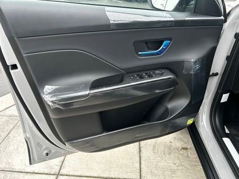 New 2026 Hyundai Kona SEL Premium image 15