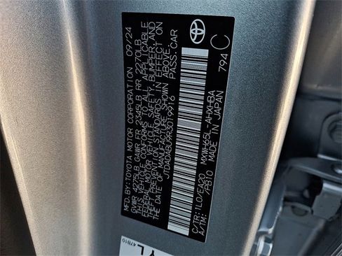 Certified 2024 Toyota Prius Limited image 28