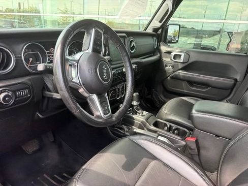 Used 2019 Jeep Wrangler Unlimited Sahara w/ Quick Order Package 24M Moab AWD/4WD image 27