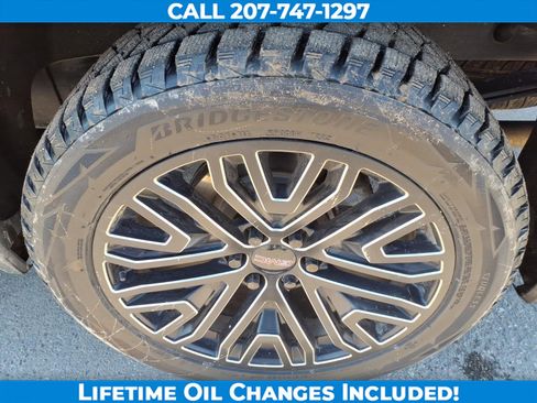 Used 2025 GMC Sierra 1500 Denali image 9