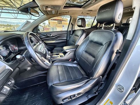 Used 2019 GMC Acadia Denali w/ Technology Package image 12