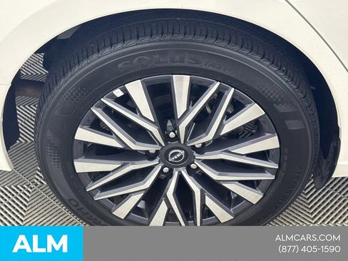Used 2025 Nissan Altima 2.5 SV FWD image 20