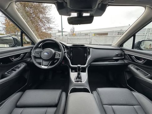 Used 2025 Subaru Outback Limited image 10