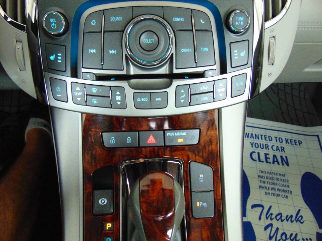 Used 2013 Buick LaCrosse Leather FWD image 16