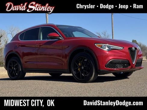 Used 2018 Alfa Romeo Stelvio Ti image 1