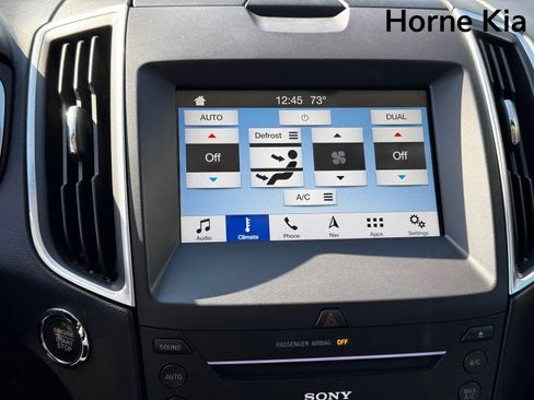 Used 2016 Ford Edge Titanium w/ Technology Package image 21