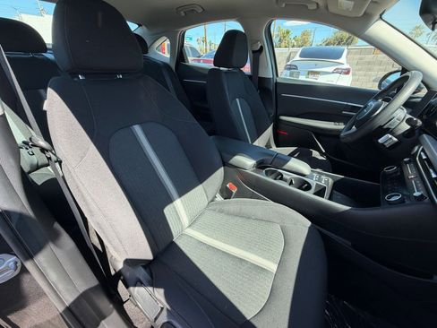 Used 2025 Hyundai Sonata SEL FWD image 36