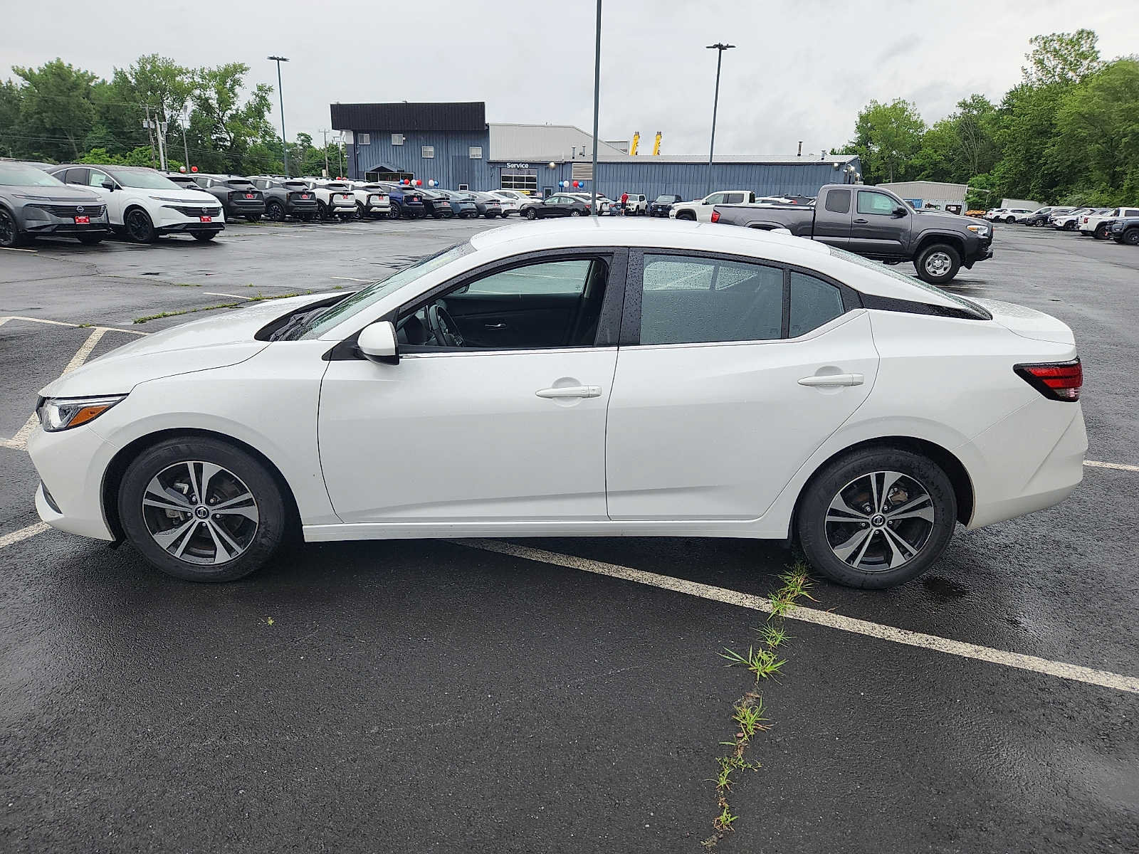 Used 2023 Nissan Sentra SV w/ All-Weather Package FWD image 7