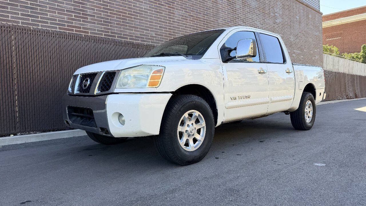 Used 2005 Nissan Titan SE AWD/4WD image 6