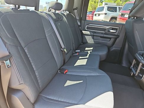New 2026 RAM 2500 Big Horn AWD/4WD image 28