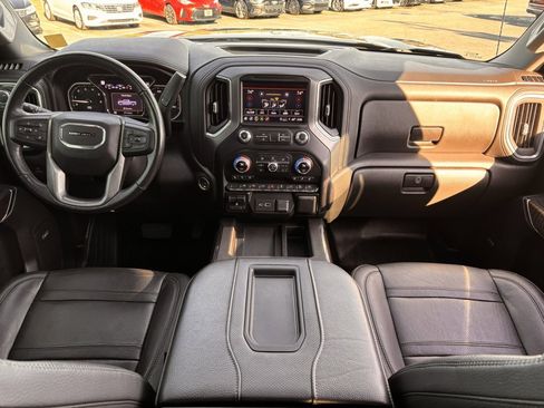 Used 2022 GMC Sierra 1500 Denali w/ Denali Reserve Package image 8