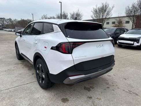 New 2026 Kia Sportage LX FWD image 8