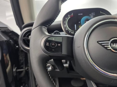 Used 2024 MINI Cooper S FWD image 17
