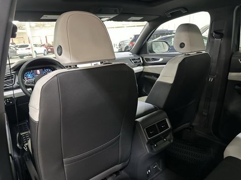 New 2026 Volkswagen Atlas Cross Sport SEL Premium R-Line AWD/4WD image 20