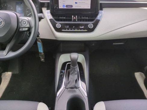 Certified 2024 Toyota Corolla LE FWD image 18