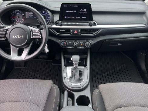 Used 2023 Kia Forte LXS image 21
