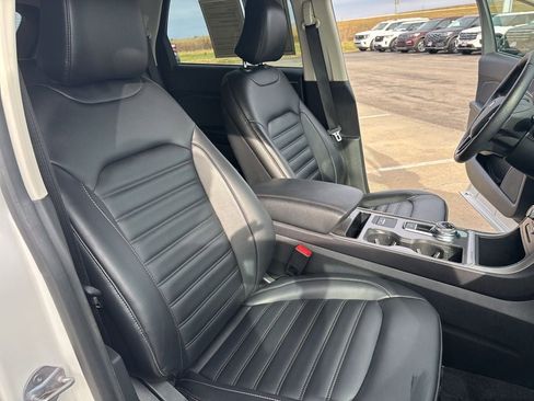 Used 2023 Ford Edge SEL w/ Convenience Package image 19